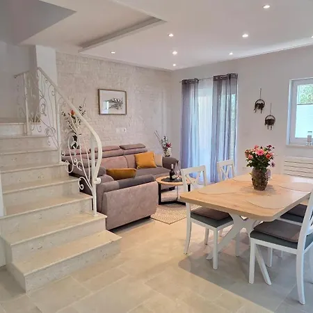 Tatil Evi Patria Srima