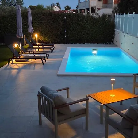 Patria Tatil Evi *